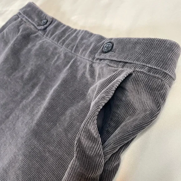 Banana Republic Charcoal Grey Stretch Corduroy Skirt with Pockets - Picture 6 of 10